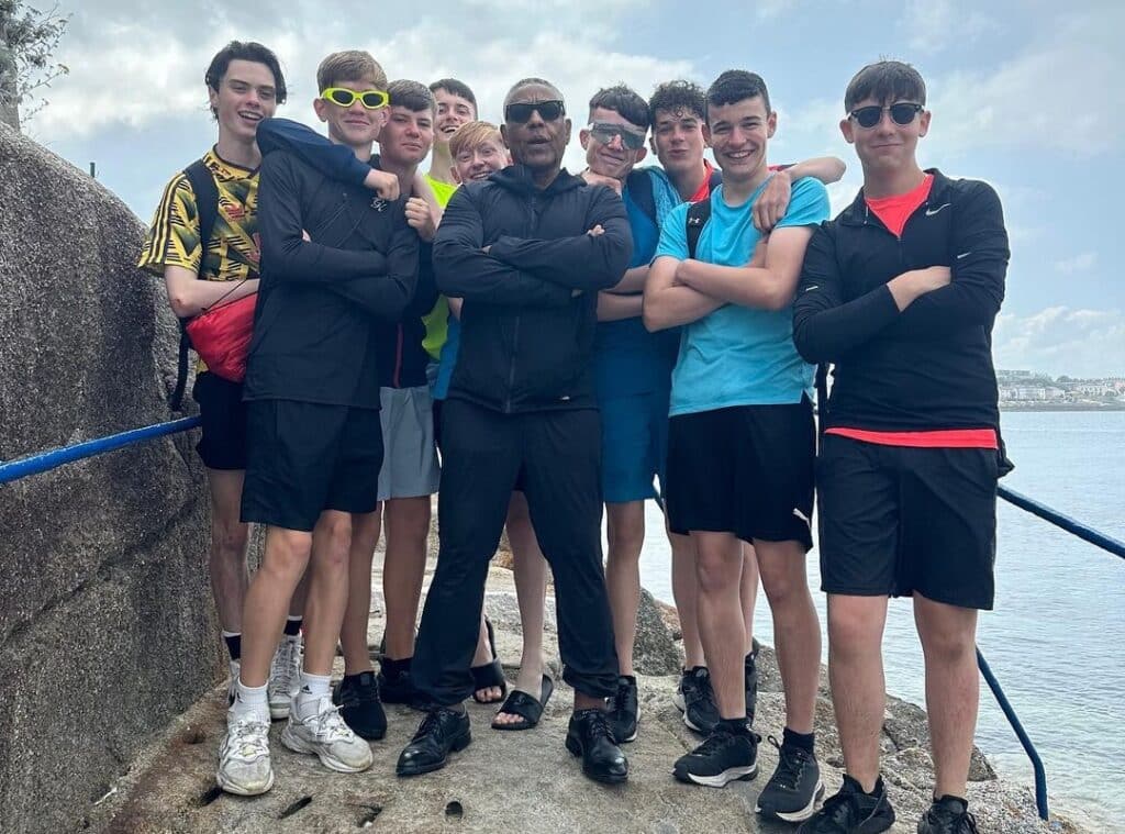 The actor posed for pictures with fans.